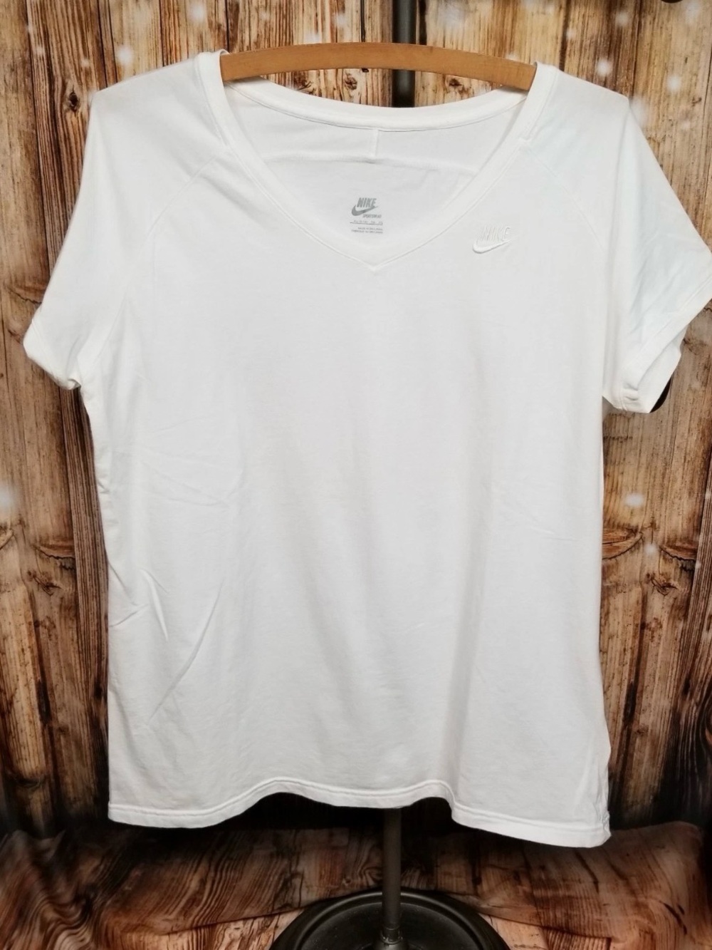 Nike Sportswear White Cotton Athletic T-Shirt Womens XL Short Sleeve Workout Top
